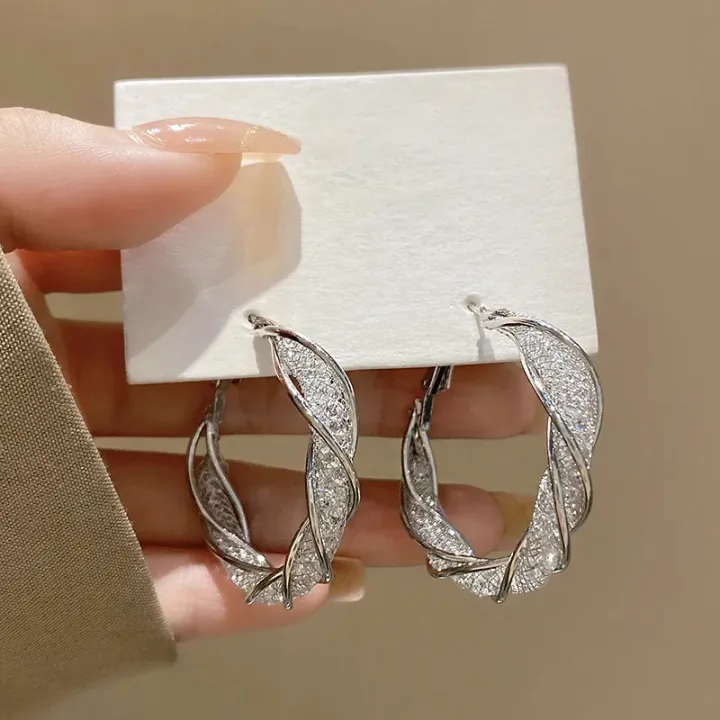 Stainless%20Steel%20Twisted%20Hollow%20Circle%20Versatile%20Simple%20Earrings%20Jewelry%20Bride%20Wedding%20Engagement%20Gift%20-%20Image%205