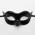 Men's Half Face Mask Zorro Masquerade Adult Performance Half Face Handsome Halloween Masks. 