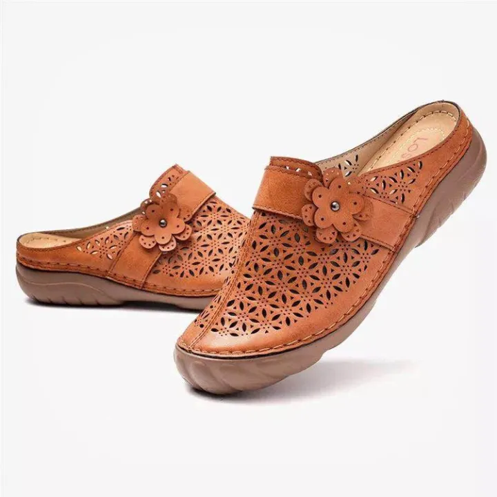 Factory%20direct%20foreign%20trade%20women's%20shoes%202023%20new%20flat%20bottom%20hole%20shoes%20independent%20station%20retro%20twisted%20Baotou%20women's%20half%20drag%20-%20Image%202