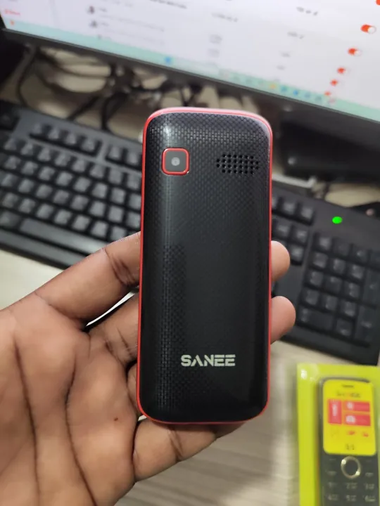 Sanee%20S12%20KING%20%20feature%20phone%20with%201%20years%20warranty%20colour%20Black%20-%20Image%205