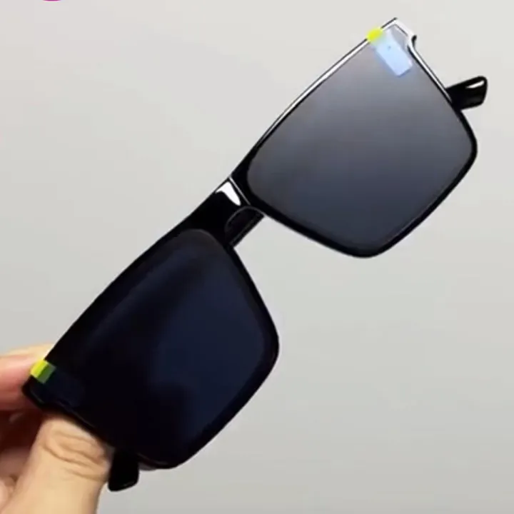 Carbon%20Poly%20%20New%20Trendy%20Look%20Famous%20Very%20Stylish%20Black%20Sunglass%20for%20Men%20-%20Image%203