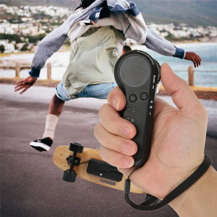 2.4GHz%20Electric%20Skateboard%20Remote%20for%20Electric%20Skateboards%20-%20Image%205