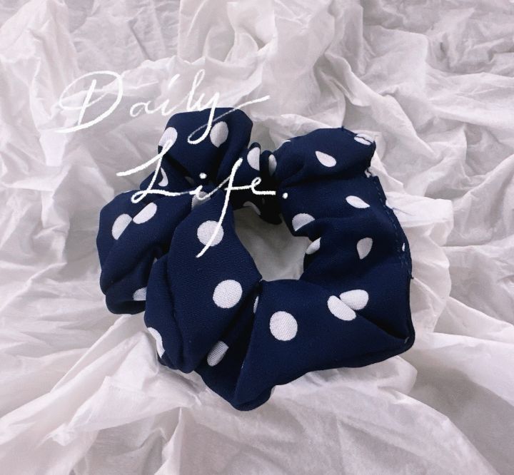 Silk%20scrunchie%20women%20elastic%20Satin%20Hair%20Bands%20big%20black%20hair%20tie%20for%20girls%20large%20hairbands%20Hair%20Accessories%20Elegant%20Retro%20Shiny%20Starry%20Dots%20Hair%20Scrunchies%20Satin%20Silk%20Hair%20Bands%20Women%20-%20Image%203
