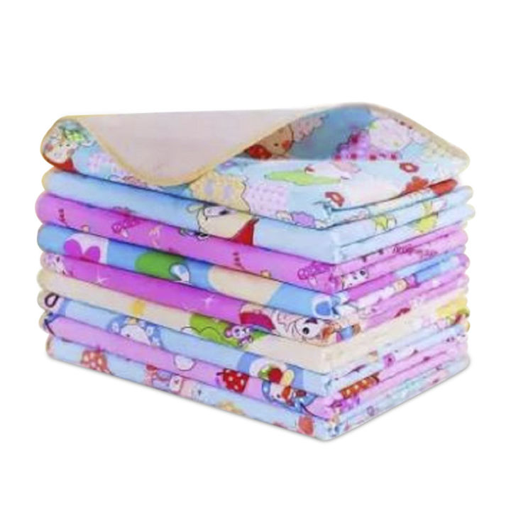 Waterproof%20Urine%20Mat%20L%20size-%20Multicolour%20-%20Image%204