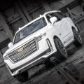 1:32 Cadillac Escalade Off Road Vehicle Alloy Car Diecast Metal Model Sound Light Pull Back Toy Car Central Control Ornaments.
