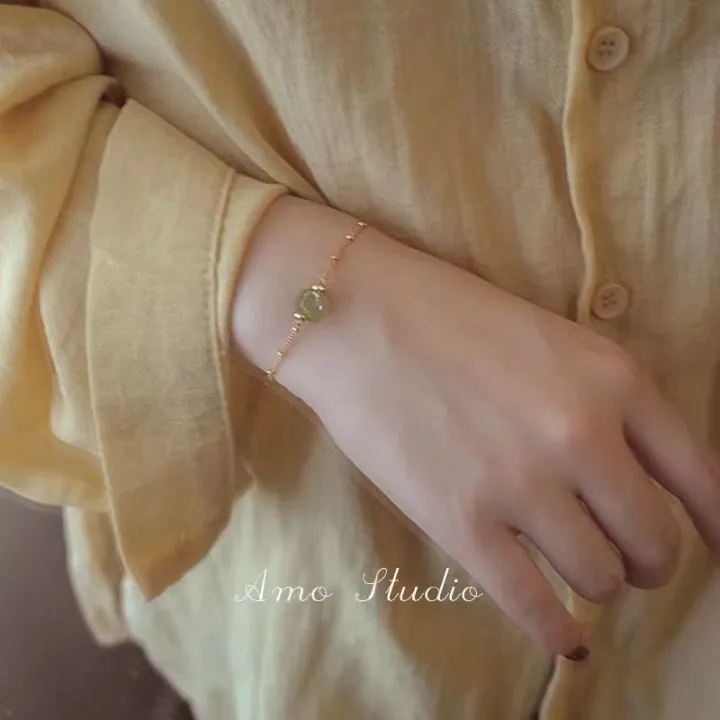 Classic%20Pearl%20Bracelet%20for%20Women%20with%20Elegant%20Design%20And%20Luminous%20Luster%20Perfect%20for%20Wedding%20Engagement%20Prom%20Birthday%20Anniversary%20Party%20Gift%20-%20Image%205