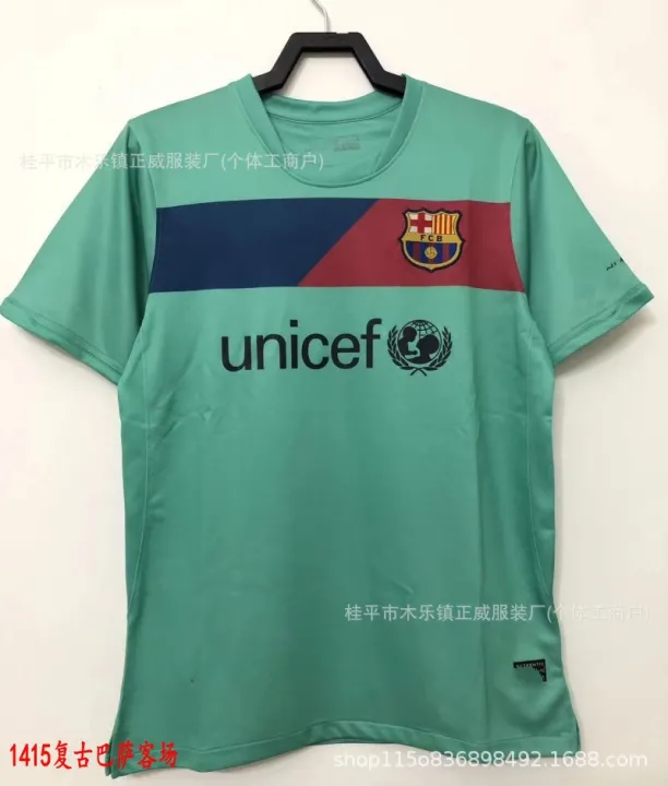 etro%20short%20eeed%20jersey,%20adult%20football%20jersey,%20retro%20home%20and%20away%20jerse%20for%20arious%20mar%20seasons,%20worn%20with%20stalgia%20-%20Image%207