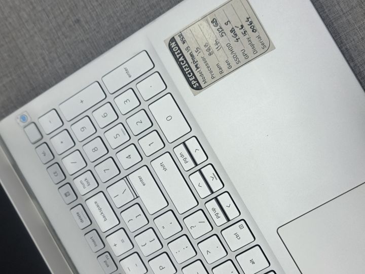 DELL%20Inspiron%2015%205502,%20Core%20i5%2011th%20Gen,%2015.6''%20FHD%20Display-8GB%20Ram,%20512GB%20SSD%20Silver%20Used%20Laptop%20-%20Image%209