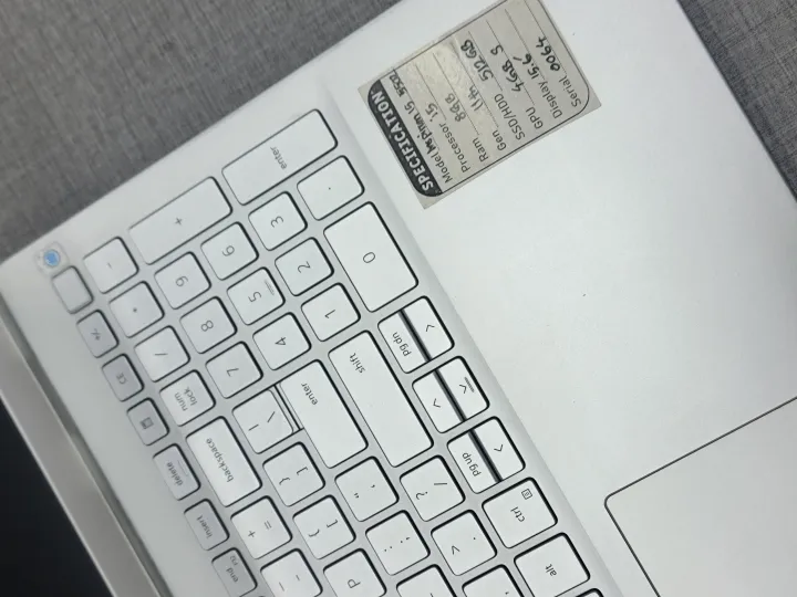 DELL%20Inspiron%2015%205502,%20Core%20i5%2011th%20Gen,%2015.6''%20FHD%20Display-8GB%20Ram,%20512GB%20SSD%20Silver%20Used%20Laptop%20-%20Image%208