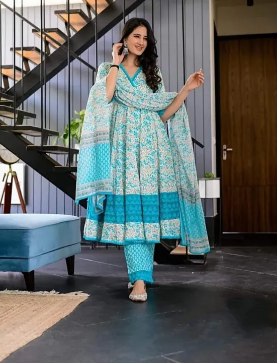 Stitched%20Online%20Hit%20designed%20Cotton%20Fabric%20Screen%20Print%20Stylist%20and%20Fashionable%20Gown%203%20piece%20long%20For%20Woman%20-%20Image%203
