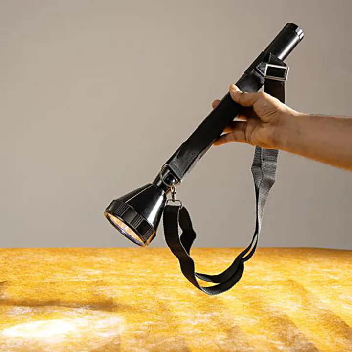 Geepas%20GFL4653%20Rechargeable%20LED%20Flashlight%20-%20Image%205