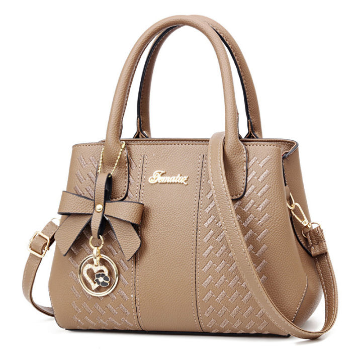 %E3%80%90%20Xiaoyu%20Luggage%20%E3%80%91%20Foreign%20trade%20women's%20handbag,%20handbag,%20elegant%20and%20tren,%20European%20and%20Ameran%20fashion%20middle-aged%20mom%20bag%20-%20Image%206