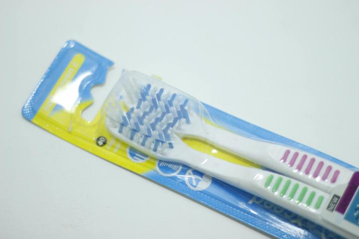 SUPER%20SOFT%20TOOTHBRUSH%20-%20Image%203