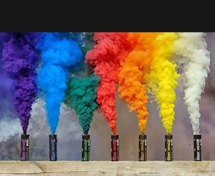 Colour%20Smoke/Colour%20smoke-1pc%20for%20party%20and%20photoshoot%20-%20Image%203