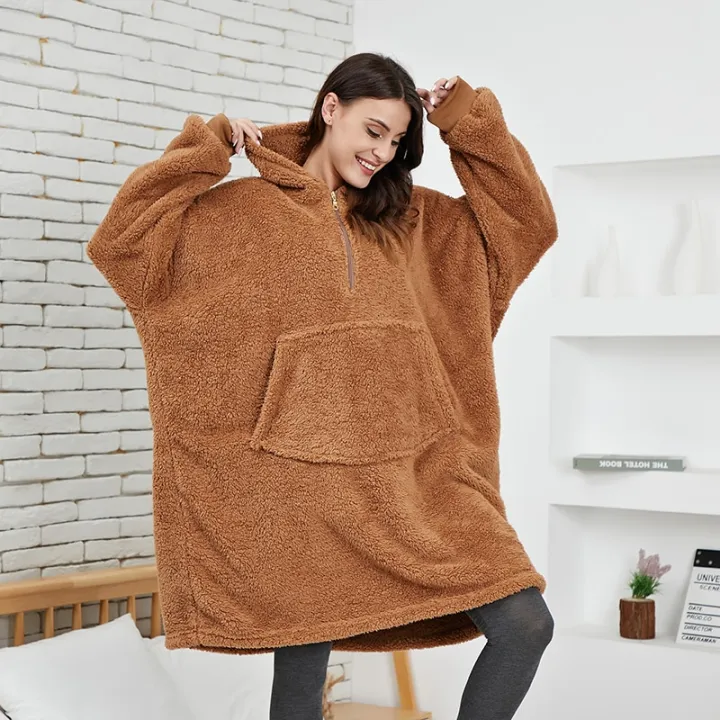 Winter%20Sherpa%20Oversized%20Hoodie%20Women%20Men%20Checkered%20Sweatshirt%20Fleece%20Hooded%20Blanket%20With%20Sleeves%20Pocket%20Wearable%20Blanket%20-%20Image%207