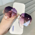 Sunglasses Women's Fashion Brown Gradient Ocean Water Cut Trimmed Lens Metal Curved Temple Sunglasses Cycling Women UV400.