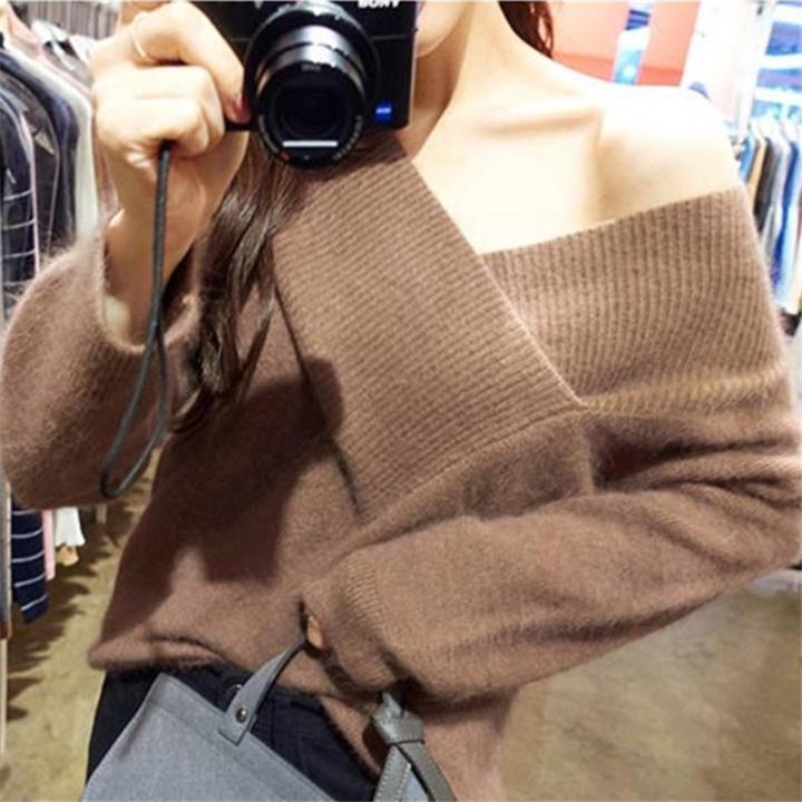 2023%20Autumn%20and%20Winter%20New%20Korean%20Style%20Sexy%20Big%20V%20Collar%20off-the-Shoulder%20Top%20Woolen%20Pullover%20Sweater%20for%20Women%20-%20Image%204