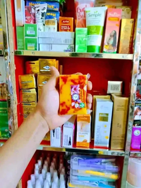 Saffron%20Goats%20Milk%20Soap%20Premium%20(Handmade)%20-%20Image%207