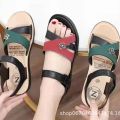 Middle-aged mom sandals for ladies in summer new wear fashion flat non-slip wear-resistant sandals for middle-aged and elderly people. 