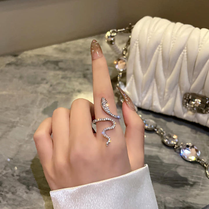 Double%20Finger%20Chain%20Rings%20For%20Women%20Tassel%20Butterfly%20Ring%20-%20Image%205