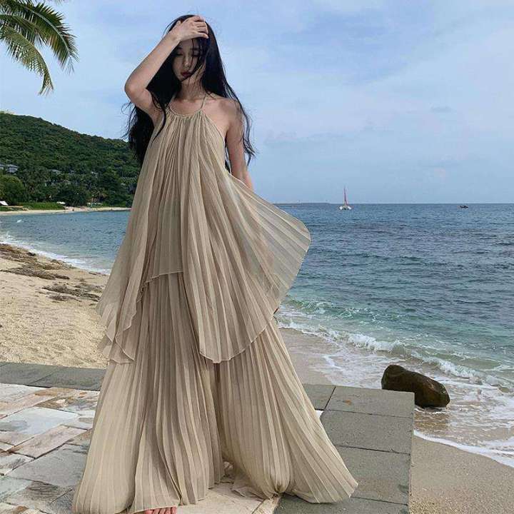 Beach long seaside vacation dress, high-end divine dressing, large and elegant fairy style suit dress