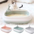 Cat Litter Box Medium with scoop. 