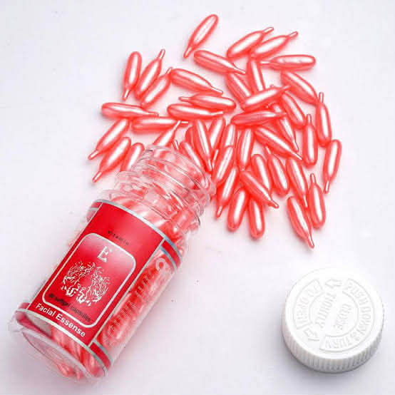 Facial%20Essence%20Vitamin%20E%20Facial%20capsule%20-90pcs%20(Glamorous%20Gallery)%20-%20Image%205