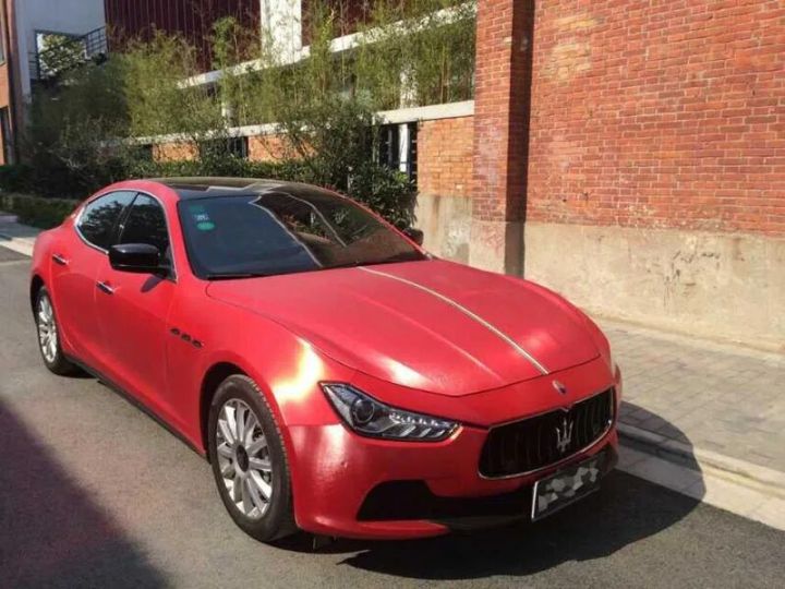 Red%20Forged%20Carbon%20Matte%20Glossy%20Brushed%20Metallic%20Vinyl%20Wrap%20Film%20Red%20Holographic%20Mirror%20Chrome%20Car%20Wrapping%20Roll%20Adhesive%20Decal%20-%20Image%206