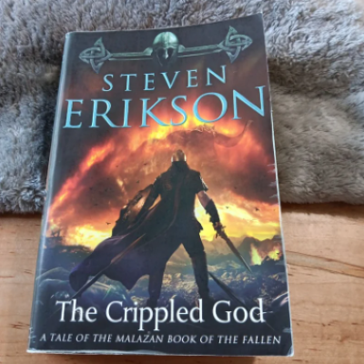 The%20Crippled%20God%20%20(%20%20Malazan%20Book%20of%20the%20Fallen%20#10%20%20)%20%20%20(%20%20Book%20by%20Steven%20Erikson%20%20)%20%20%20(%20%20Premium%20Paper%20and%20Matte%20Cover%20%20)%20-%20Image%204