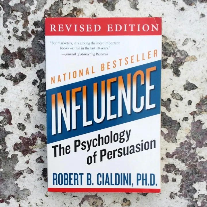 Influence: The Psychology of Persuasion by Robert B. Cialdini - Premium - Paperback