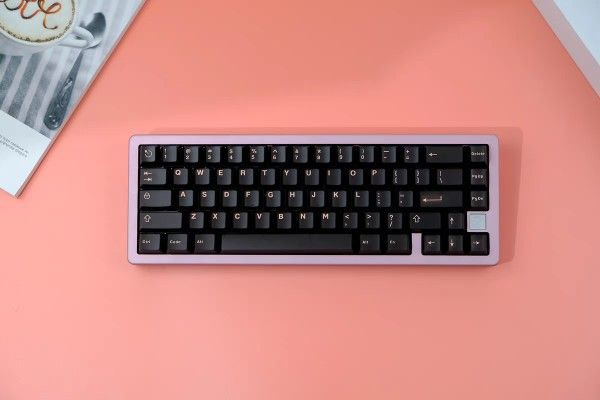 Aifei%20two-color%20semi-transparent%20neon%20red%20transparent%20blue%20transparent%20green%20transparent%20black%20gold%20keycaps%20original%20mechanical%20keyboard%20green%20claws%20-%20Image%207