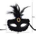Creative Plastic Half Face Mask For Men Woman Masquerade Luxury Feathers Halloween Masks Carnival Costume Props Photo Prop.