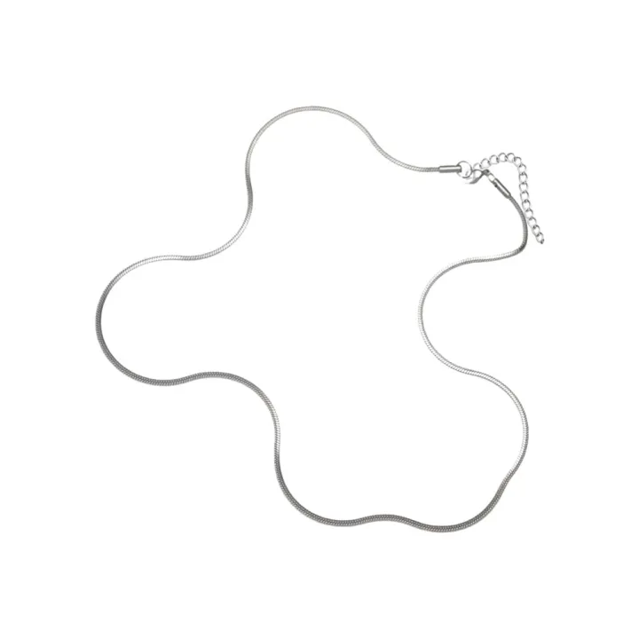 Luxury%20&%20Minimalist%20Flat%20Snake%20Chain%20Necklace%20-%20Image%202