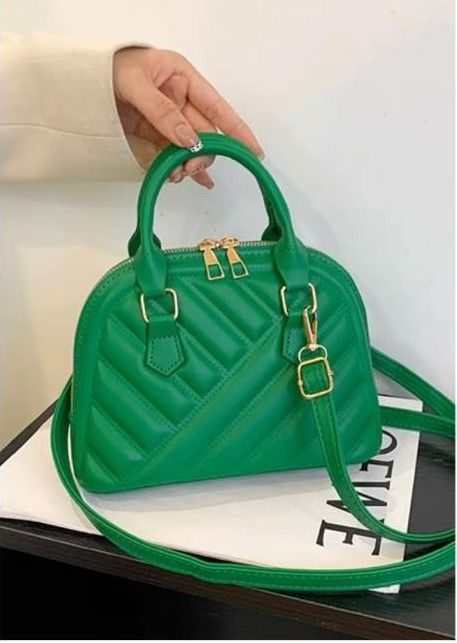 Fashionable%20Handbag%20Casual%20One-Shoulder%20Cross-Body%20PU%20Shell%20Bag%20Handbags%20For%20Women%20Luxury%20-%20Image%204