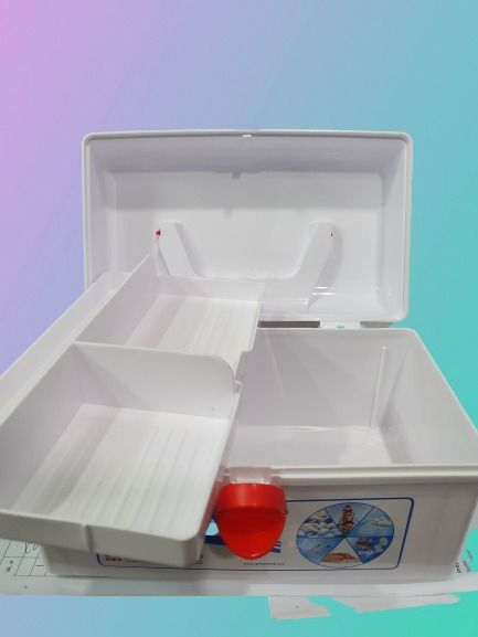 Getwell%20First%20Aid%20Kit%20Box%20Medicine%20Box%20(Factory%20Sealed)%20-%20Image%206