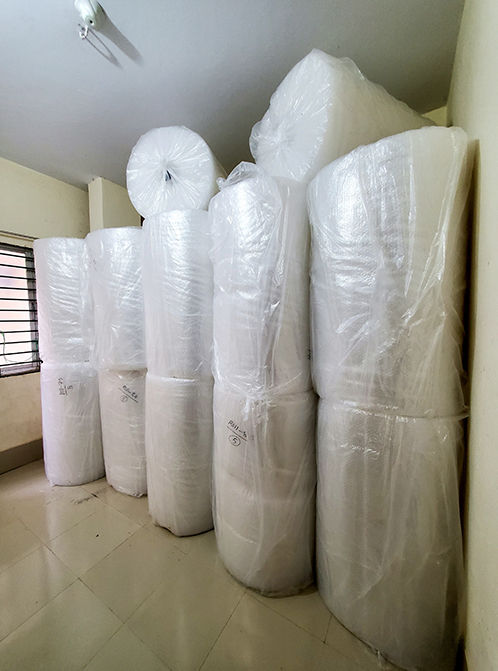 Premium%20Quality%20Bubble%20Wrap%2035%20Yard%20-%20Image%205