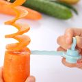 1Pcs Vegetable Fruit Manual Spiral Knife Screw Slicer Cutter Creative Kitchen Gadget Potato Cucumber Carrot Cutter Cooking Tools-3. 