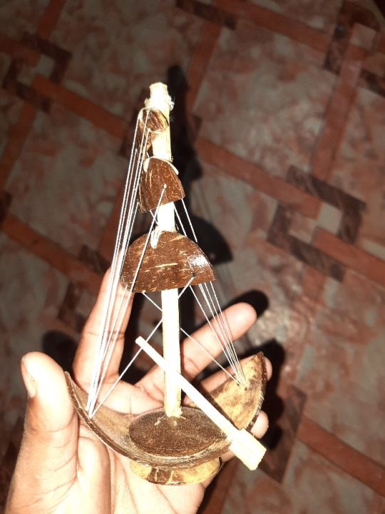 Handcrafted%20Coconut%20Shell%20made%20three%20Sailing%20Boat%20Showpiece%20beautiful%20looking%20-%20Image%203