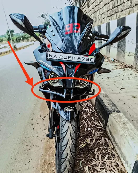 Motorcycle%20Front%20Winglet%20For%20YAMAHA%20R15%20V2%20V3%20(Black%20Color)%20-%20Image%204