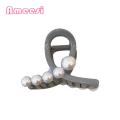 Vintage Hair Claw Clasp Stylish Faux Pearl Hair Claw with Cross Hollow Out Design Strong Grip Anti-slip Hair Styling Tool for Women.