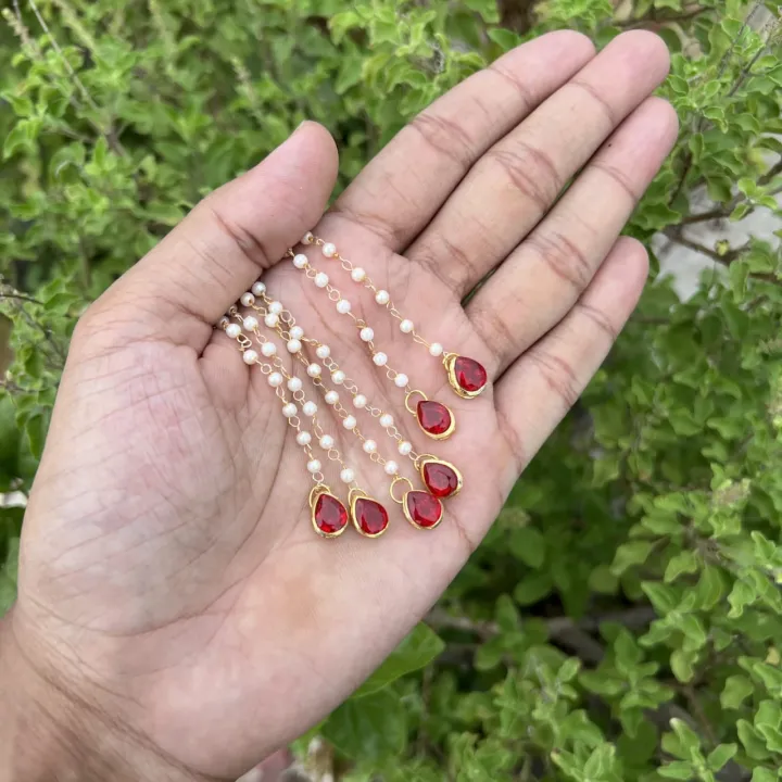 Fashionable%20Small%20Tikli%20-%20Image%202