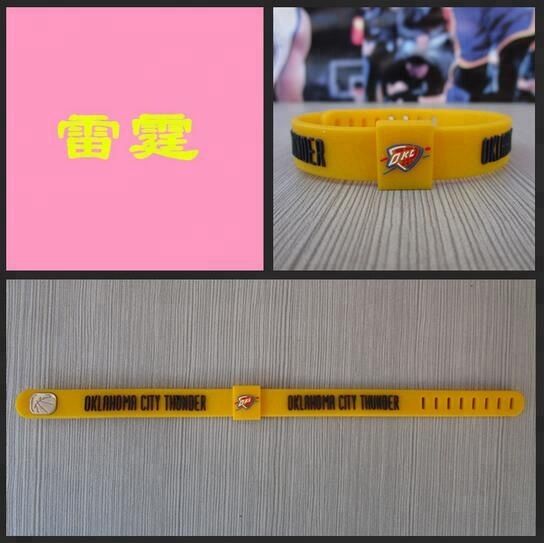 wholesale%2031%20teams%20cheap%20custom%20embossed%20men%20basketball%20silicone%20bracelet%20-%20Image%206