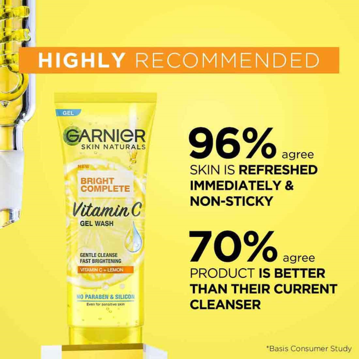 Garnier%20Bright%20Complete%20Vitamin%20C%20Face%20Wash%20Scrub%20For%20All%20Skin%20Types%20100ml%20-%20Image%203