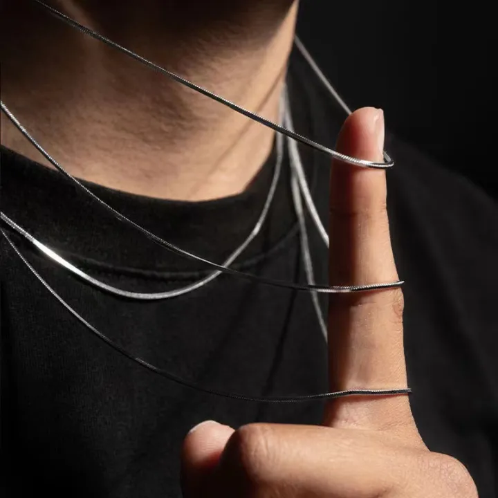 Silver%20Stainless%20Steel%20Round%20Snake%20Chain%20For%20Men%20And%20Boys%20-%20Image%203