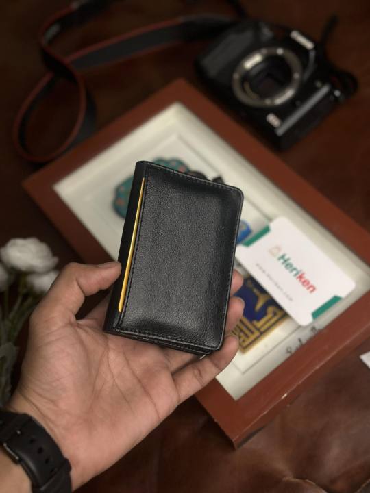 Exclusive%20Card%20Holder%20-%20Image%202