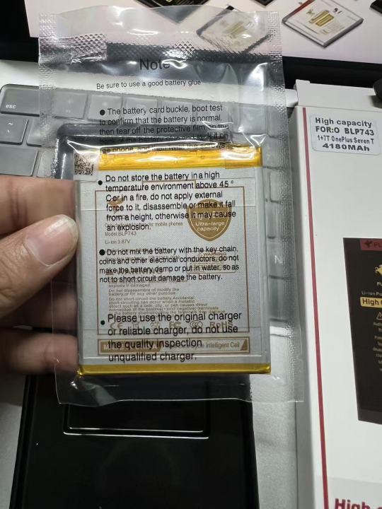 FLYCDI%20%20BLP743%20%20phone%20battery%20for%20OnePlus%207T%20%20HIGH%20CAPACITY%20%20replacement%20MOBILE%20BATTERY%20-%20Image%204
