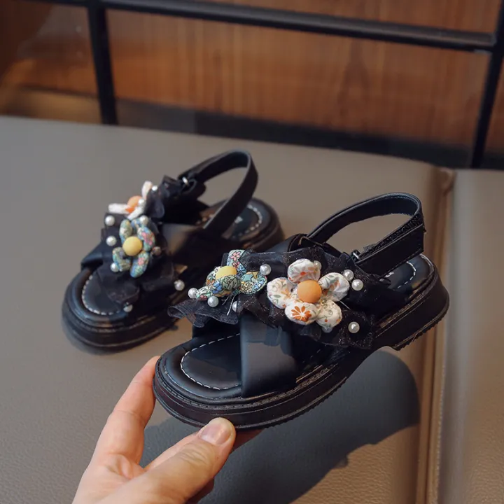 Girls'%20sandals%20summer%202023%20korean%20version%20of%20little%20girls%20foreign%20flower%20princess%20shoes%20middle%20and%20big%20children's%20open-toed%20beach%20shoes%20tide%20-%20Image%206