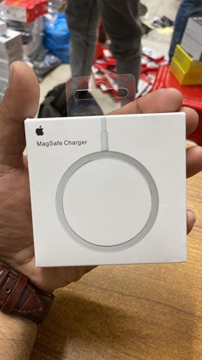 MagSafe%2015W%20Fast%20Wireless%20Charger%20For%20Iphone%2011%2012%2013%2014%2015%2016%20Pro%20Max%20-%20Image%202