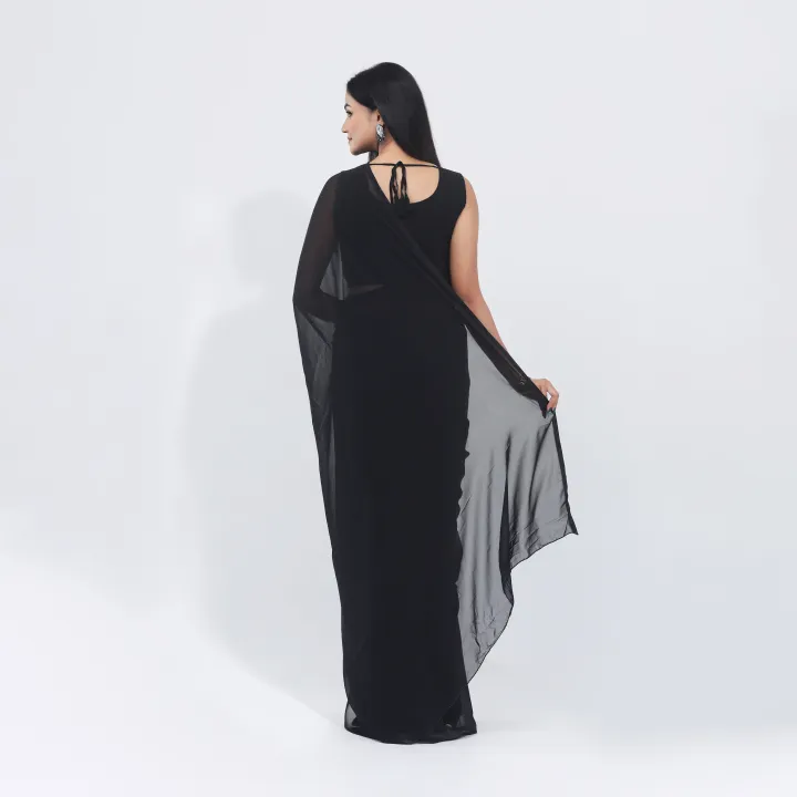 Simple%20Elegance%20Weightless%20Georgette%20Saree%20for%20Women%20-%20Black%20Color%20-%20Suitable%20for%20All%20Season%20and%20Occasions%20-Perfect%20Casual%20Wear%20-%20Image%206