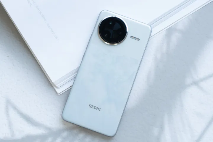 Xiaomi%20Redmi%20K80/K80%20Pro%20Lens%20Shield%20Latest%20HD%20Tempered%20Glass%20Camera%20Full%20Lens%20Protector%20-%20Image%202
